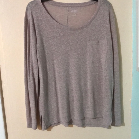 Oldnavy boyfriend long sleeve tee - Picture 1 of 1